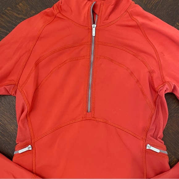 Lululemon Red Quarter-Zip Athletic Long Sleeve Top Zipper Pockets Thumb holes 4 - Picture 10 of 10